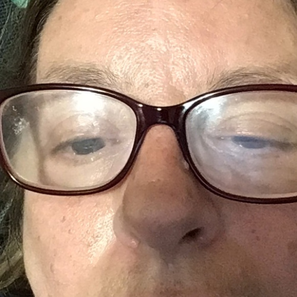 Meet your Posher, Ellen